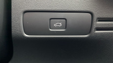 Volvo XC40 2.0 B3P Plus Dark 5dr Auto Petrol Estate